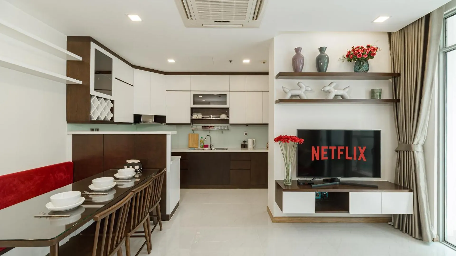 Vinhomes Central Park Collection XIII Ho Chi Minh City Apartment