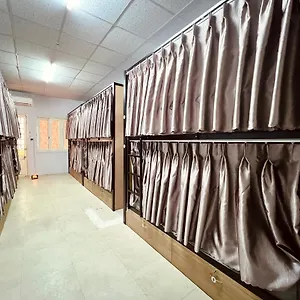  Hostal Aule